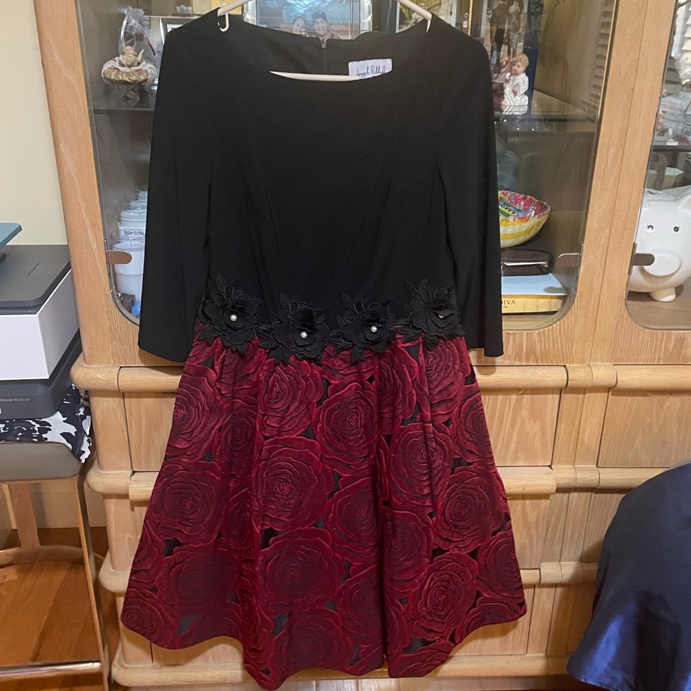 JOSEPH RIBKOFF DRESS